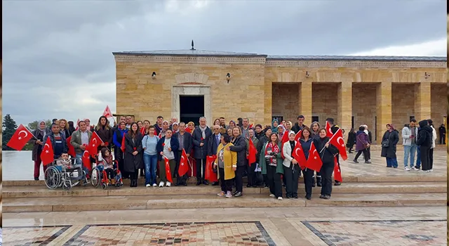 Fethiyeli engellilere Anıtkabir gezisi