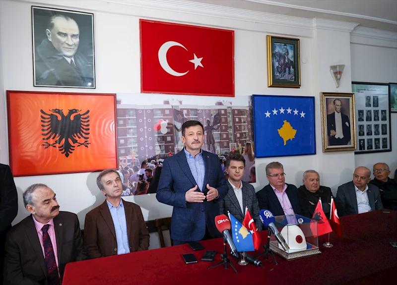 AK Parti İzmir Büyükşehir Belediye Başkan adayı Dağ, seçim çalışmalarını sürdürüyor