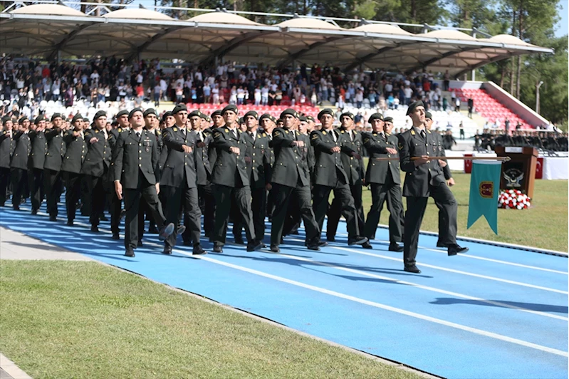 İntibak eğitimlerini tamamlayan astsubay adayları ant içti