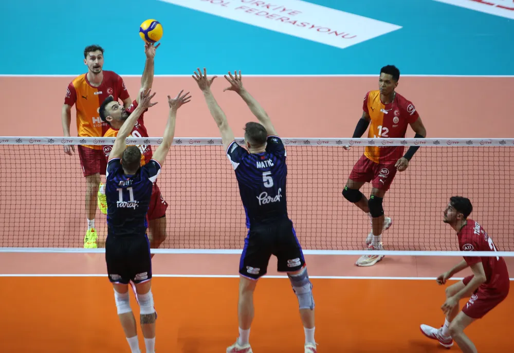 Voleybol: SMS Grup Efeler Ligi