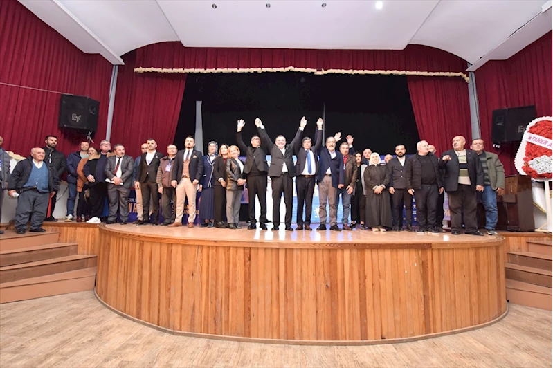 AK Parti Foça İlçe Kongresi yapıldı