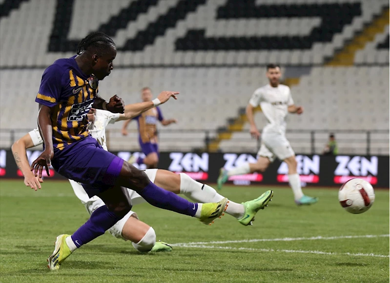 Manisa FK, sahasında Eyüpspor ile 2-2 berabere kaldı