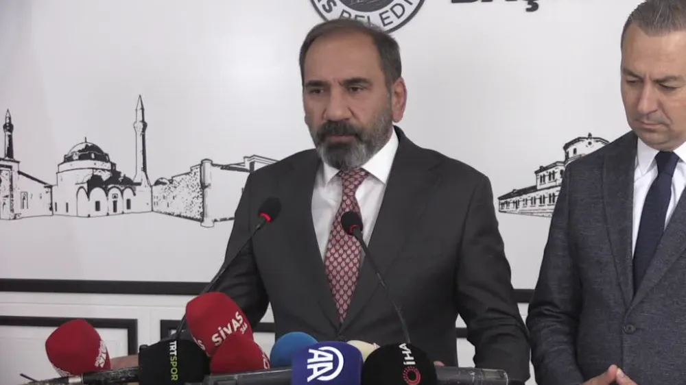Sivasspor Kulübü Başkanı Otyakmaz