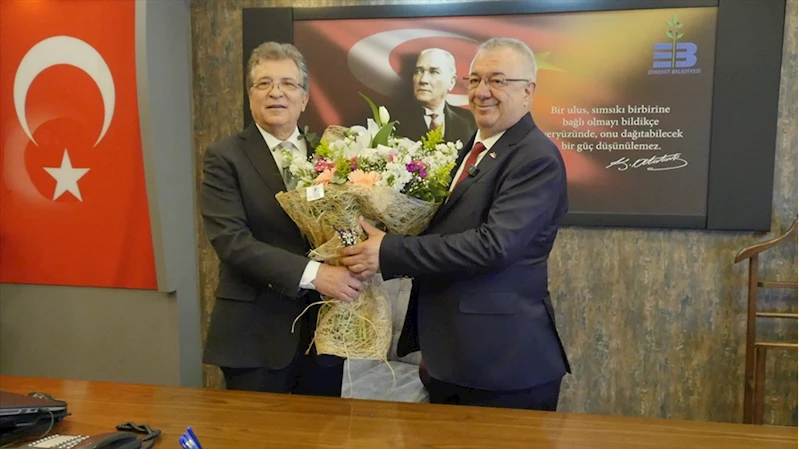 Edremit Belediye Başkanı Mehmet Ertaş görevi devraldı