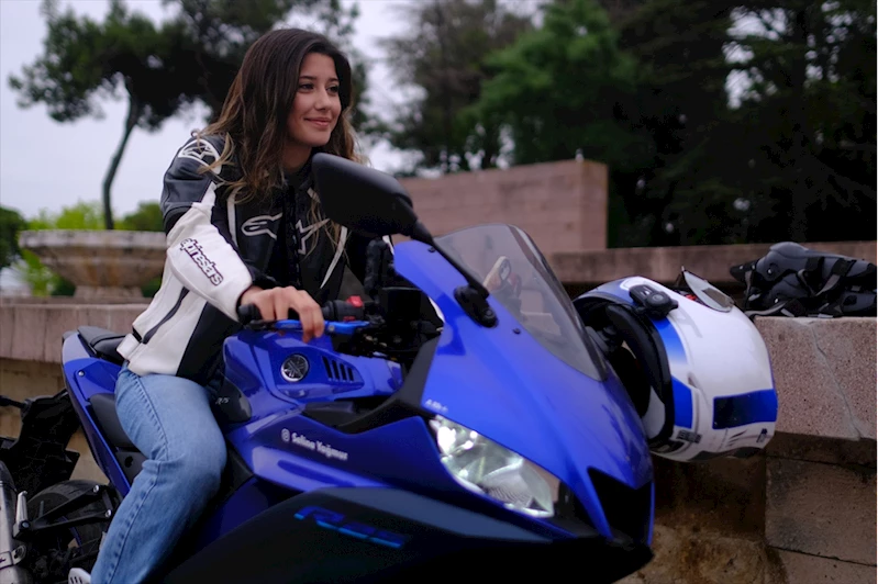 Üniversiteli kadın motosikletçi cesaretiyle hemcinslerine örnek oluyor