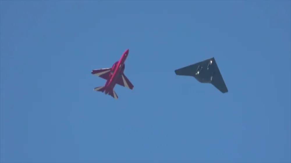 ANKA III, HÜRJET ile kol uçuşu yaptı