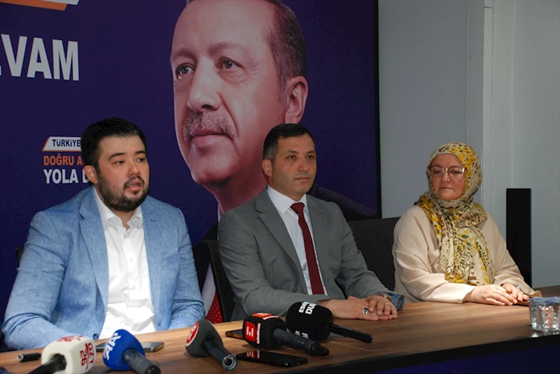 AK Parti Odunpazarı İlçe Başkanı Ümit Sezer görevini Engin Vural
