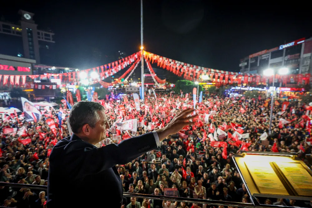 Özgür Özel Esenyurt’tan Seslendi: “Artık Bu Zulüm Yeter, Herkes İçin Tahliye Bekliyoruz”