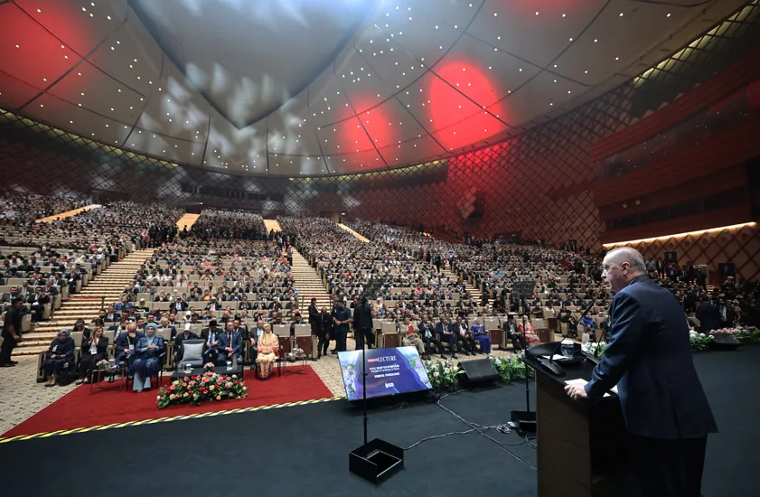 “Ekonomiden diplomasiye, ticaretten güvenliğe sorunların çözümü için yeni bir küresel düzene ihtiyacımız var”