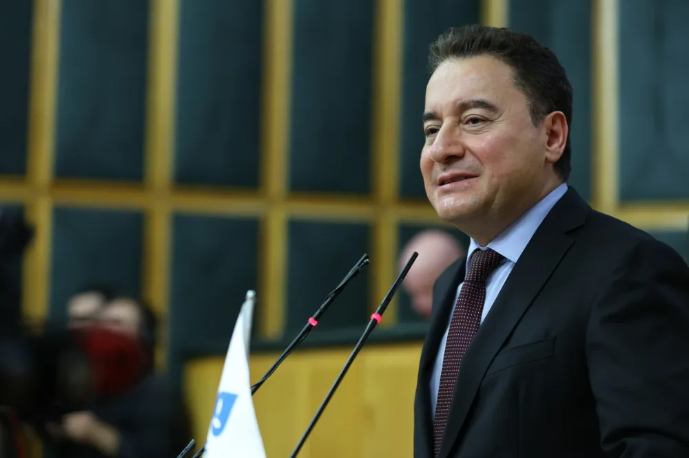 Ali Babacan:  “Cumhurbaşkanı’nın sahip olduğu yetkiler bir meleği bile yoldan çıkarabilir, benzetmek gibi olmasın”