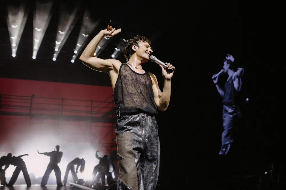 Edis’ten Görkemli Konser! Volkswagen Arena’da Unutulmaz Gece