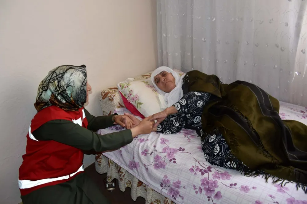 Aile Yılı’nda Sosyal Hizmet Çalışanlarının Sorunları Görmezden Geliniyor!