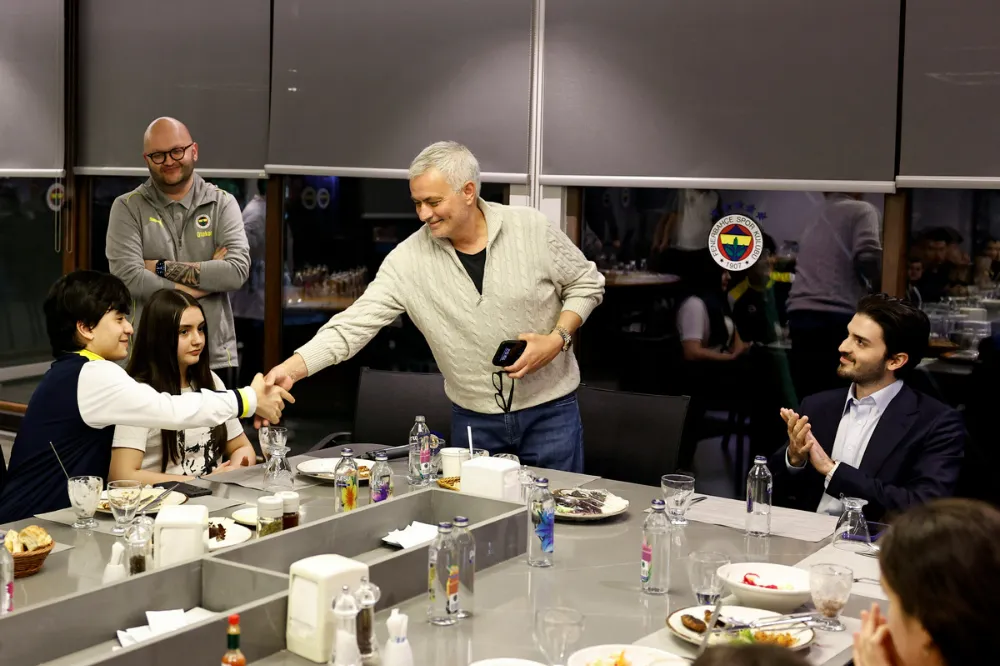 Fenerbahçe, TED Bursiyeri Çocukları İftar Yemeğinde Ağırladı