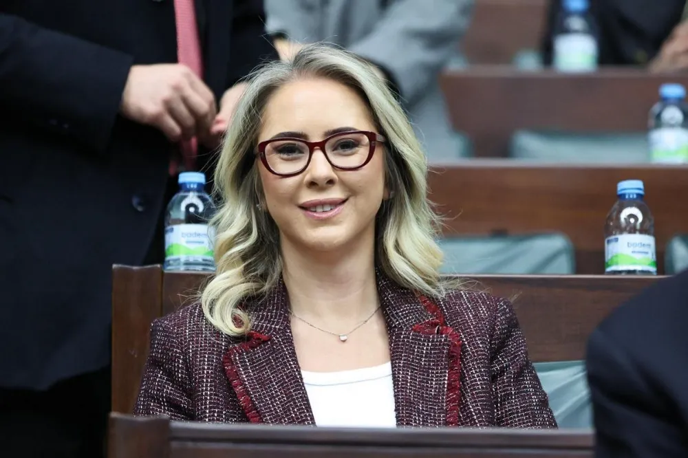 AK Partili Çankırı’dan Cemil Tugay’a Sert Yanıt: “Çivi Çakmaktan Acizsiniz”