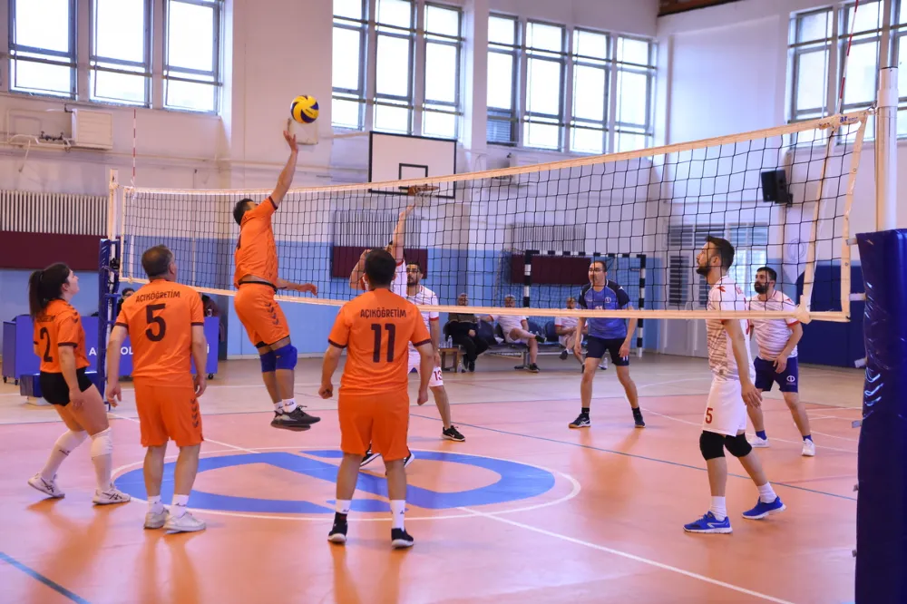 Anadolu Üniversitesi’nde 39. Bahar Şenlikleri Spor Müsabakaları Başladı