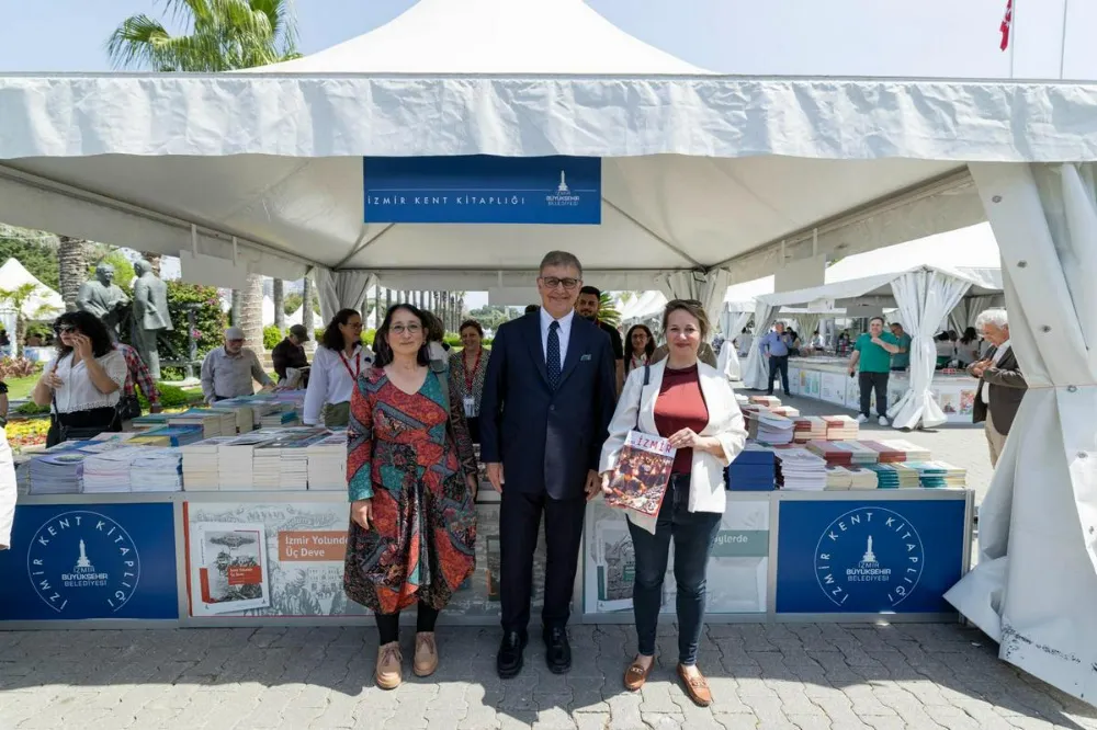 İzmir Kitap Fuarı 5. Kez Kapılarını Açtı: Tugay’dan Gençlere “Kitap Meşaledir” Mesajı