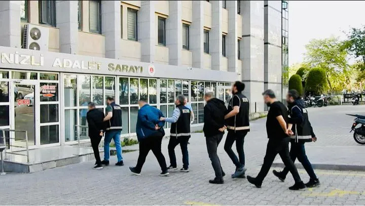Denizli’de 80 Milyon TL’lik Tefecilik Vurgunu: 4 Tutuklama, 1 Banka Çalışanına Adli Kontrol