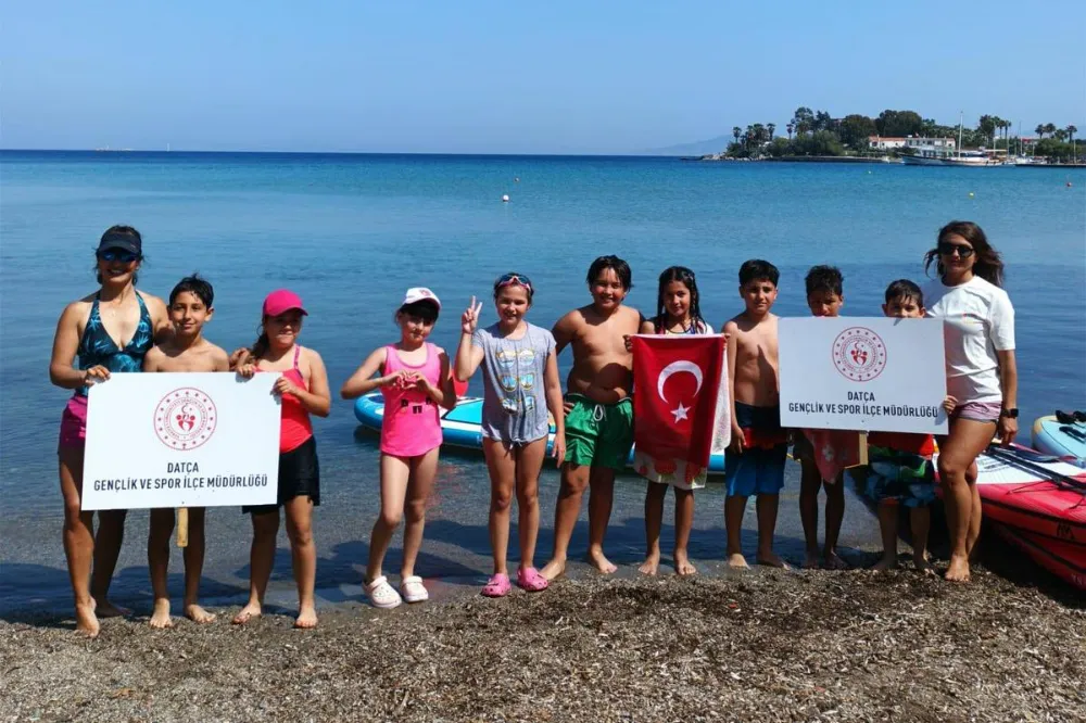 Datça’da 23 Nisan Coşkusu Denize Taşındı