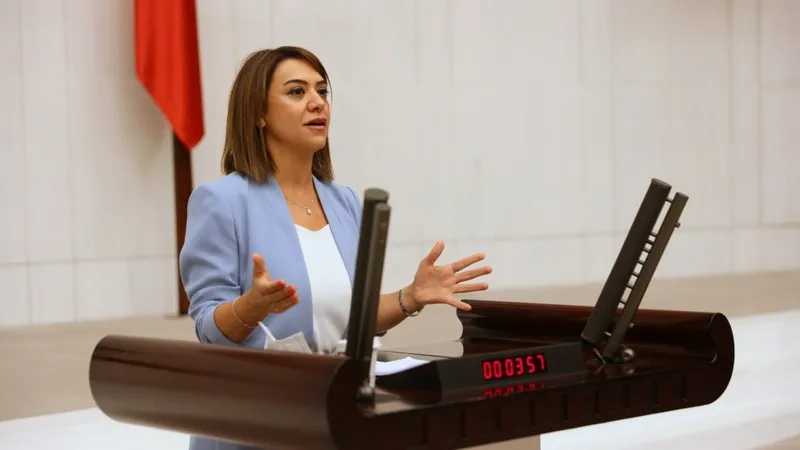CHP’li Gamze Taşcıer