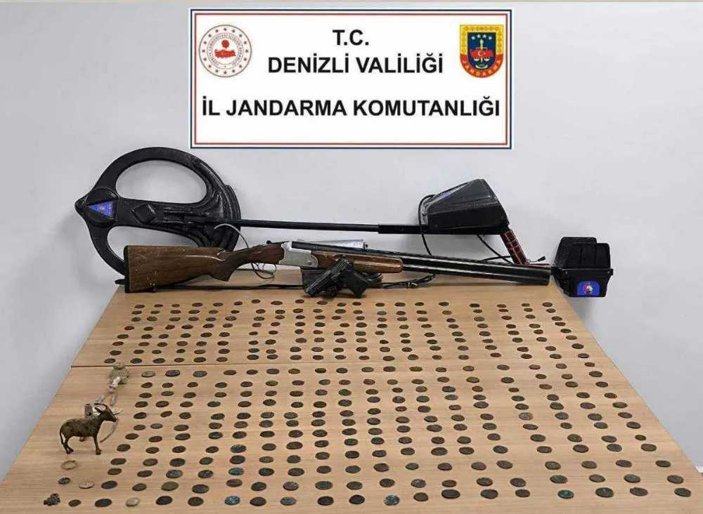   Denizli’de Tarihi Eser Operasyonu: 379 Sikke ve Çok Sayıda Obje Ele Geçirildi