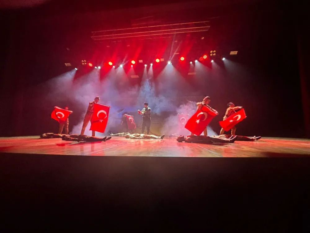 Eskişehir’de “Destanların Dansı” Büyüledi: Ayakta Alkışlandılar