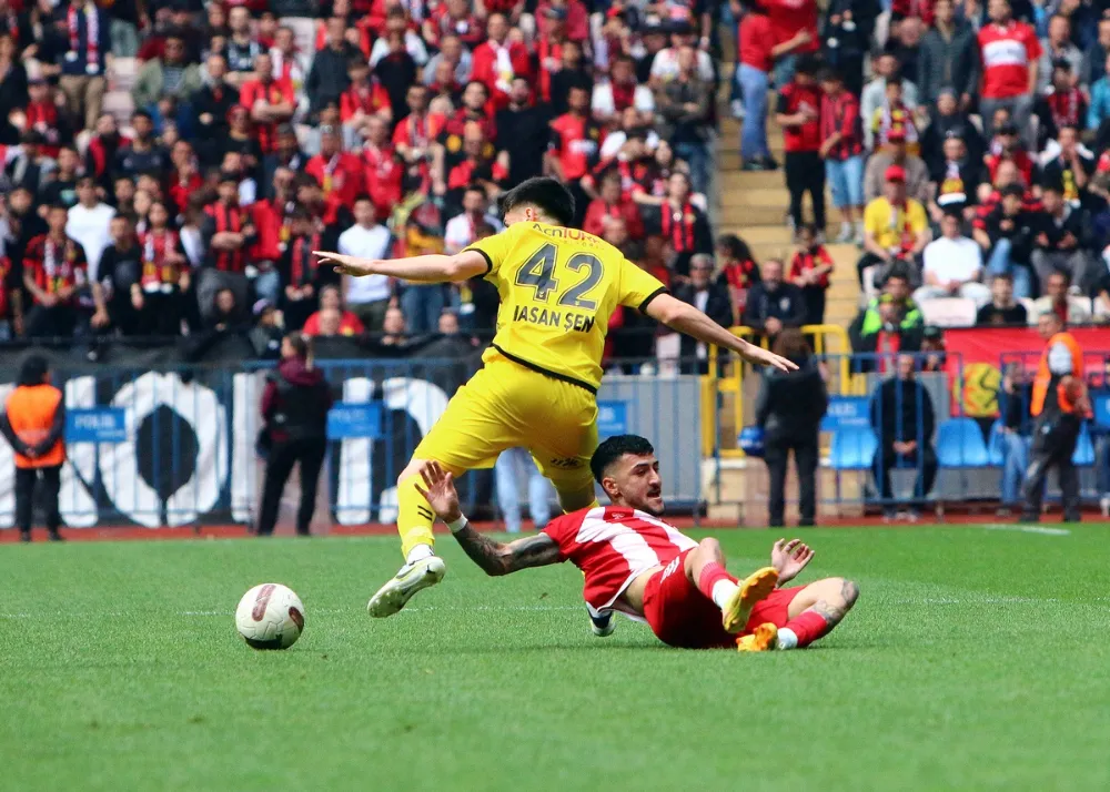 Talat Yalaz’dan Taraftar Yasağına Sert Tepki: “Eskişehirspor Sahipsiz Değildir!”