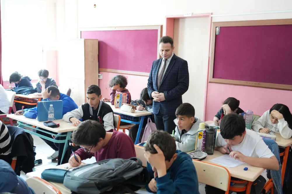   Okullarda Ara Tatil Sona Erdi: İlk Ders Zili Bugün Çaldı