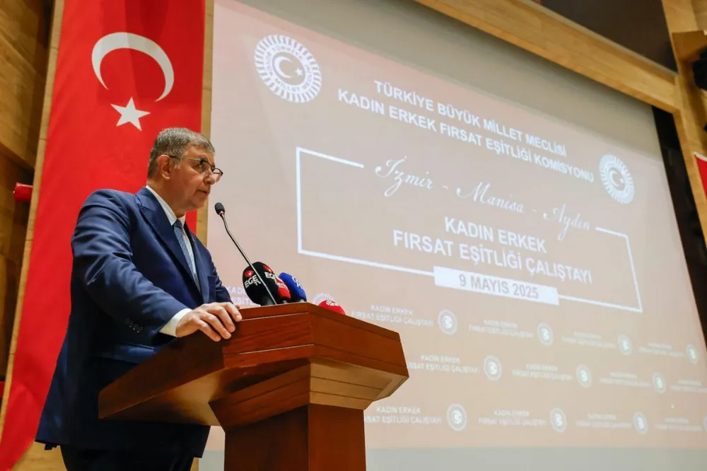 Başkan Tugay: “Toplumsal cinsiyet eşitliği için kararlıyız”