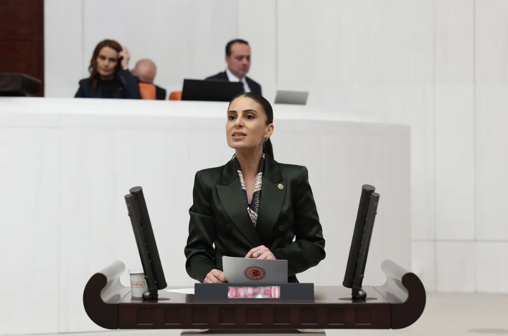   Gizem Özcan