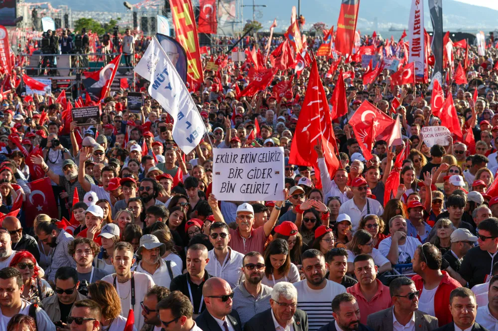  Özgür Özel: “Atatürk’ün Partisini İktidara Taşıyoruz”