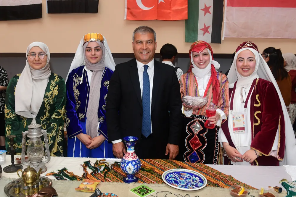 Anadolu Üniversitesi’nde Kültürler Buluştu: 25 Ülke Aynı Sahnedeydi