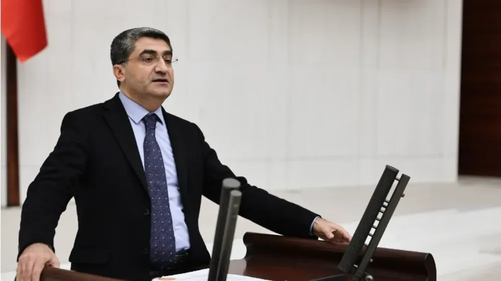 Manşetle Ekonomi Yönetmenin Bedeli: Yıllık 2 Trilyon Lira Faiz Ödemesi