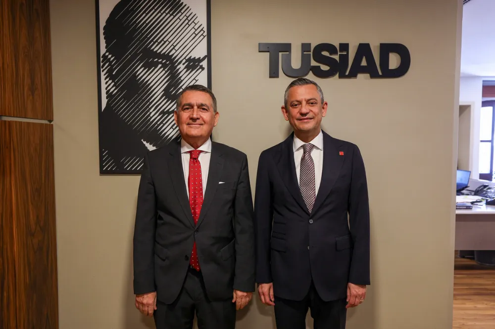 Özgür Özel