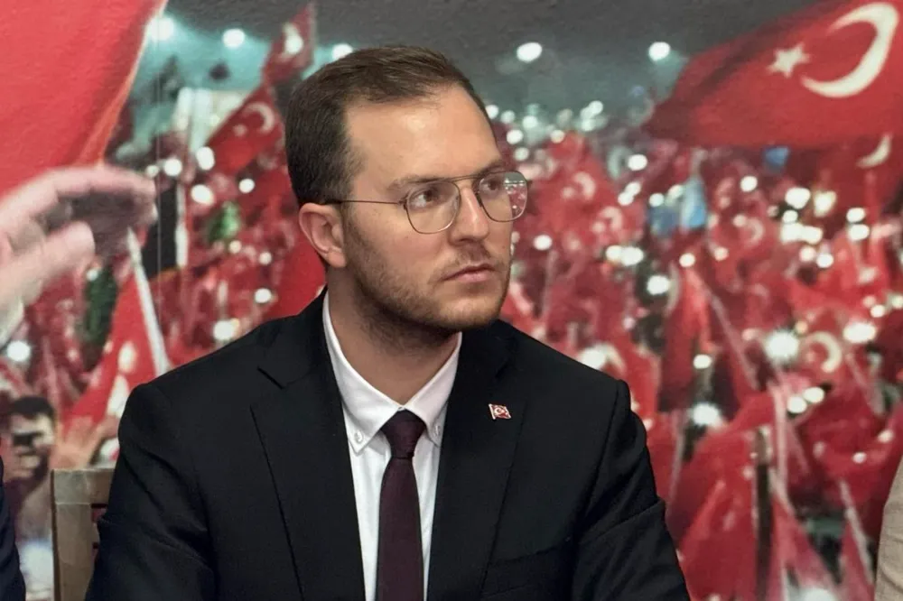 AK Gençlik İzmir’den Erdoğan’a Hakarete Sert Tepki: 