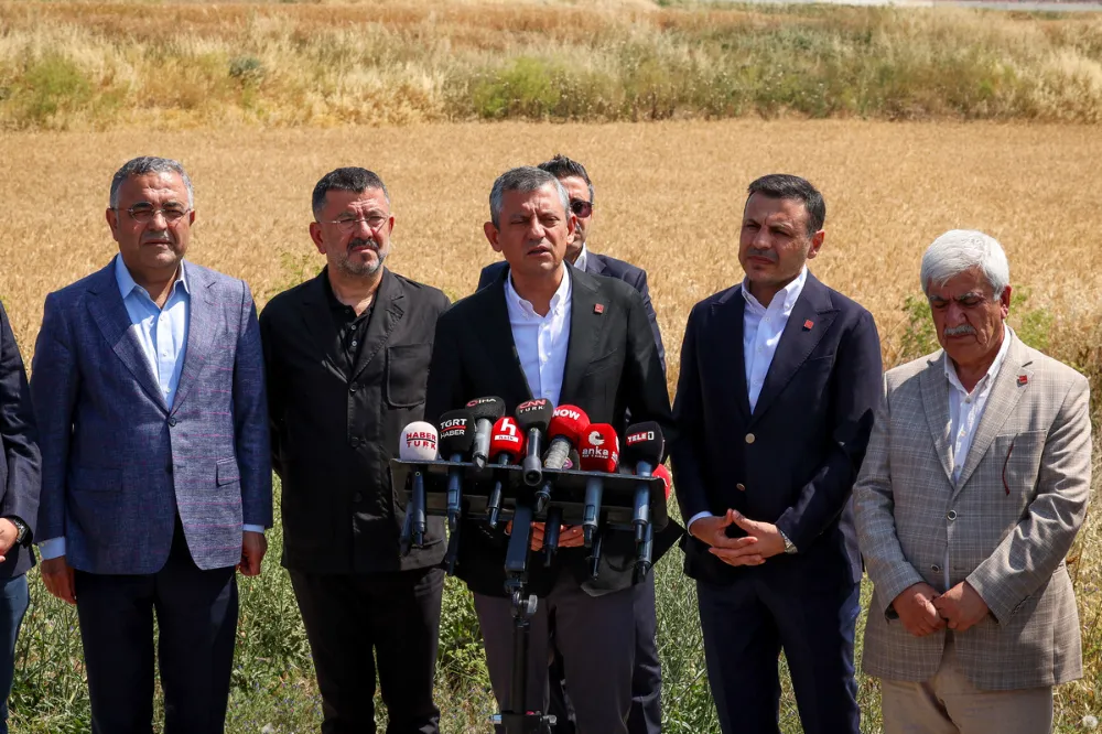 CHP Genel Başkanı Özgür Özel