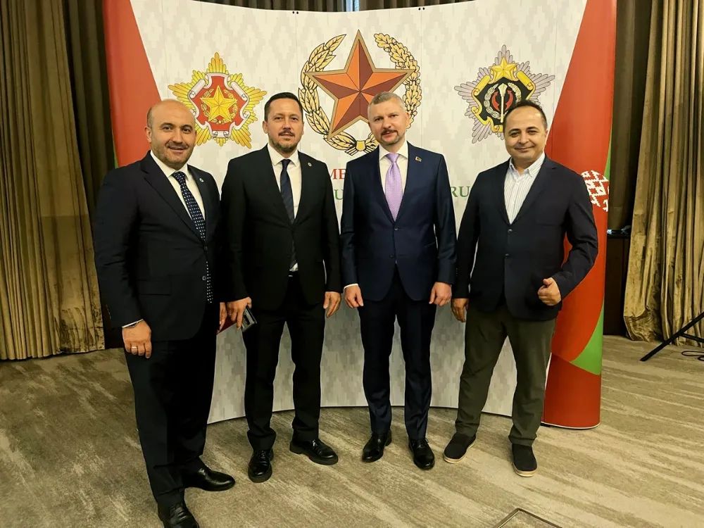 Türkiye–Belarus İlişkilerinde Şehirler Köprüsü: Albayrak, Bağımsızlık Günü’nde Sahne Aldı