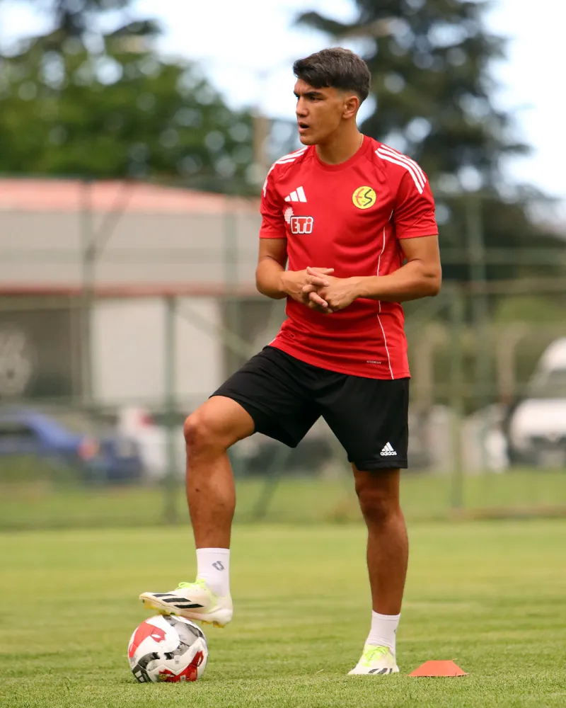 Eskişehirspor Yeni Sezon Hazırlıklarına Başladı