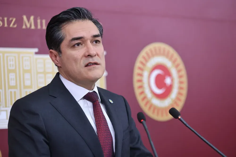 Buğra Kavuncu’dan Madencilik Yasasına ve Terör Sürecine Tepki: “Türkiye’ye Bu Süreçten Hayır Gelmez”