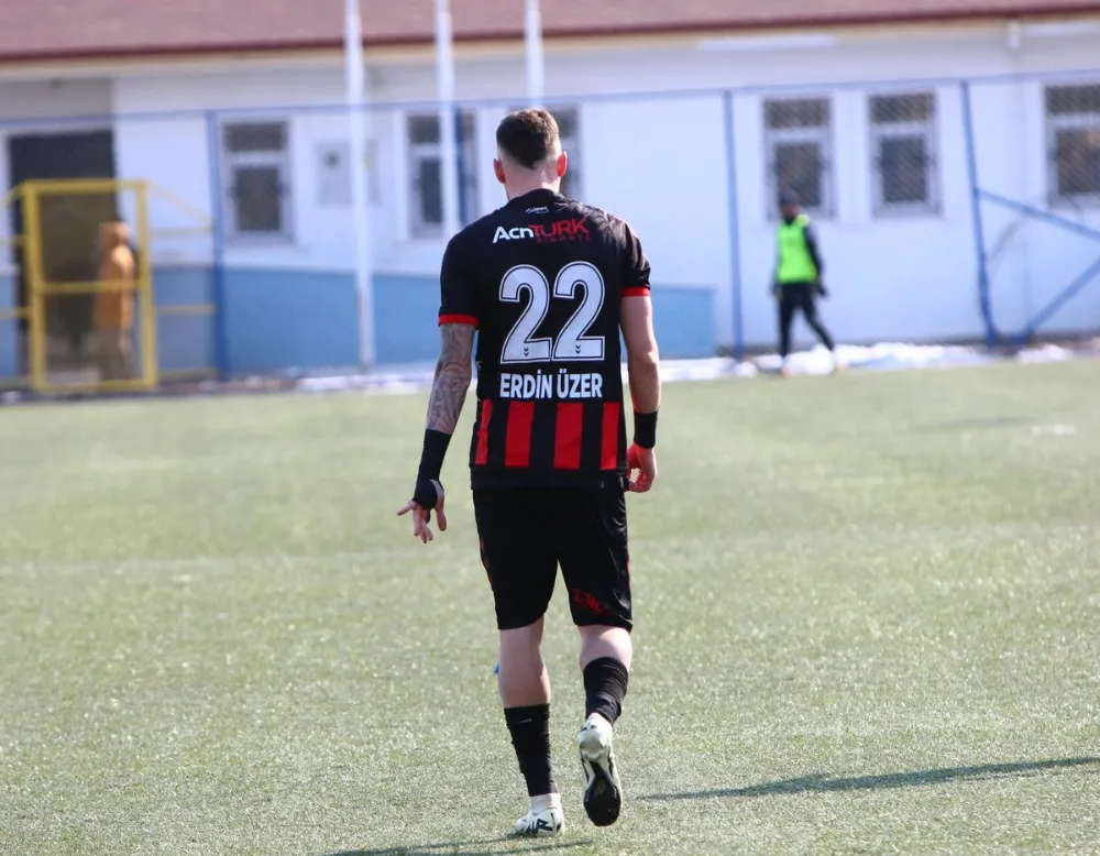 Erdin Uzer’den Eskişehirspor’a Veda: “Hayalimdi bu formayı giymek, tarif edilemez bir gururdu”