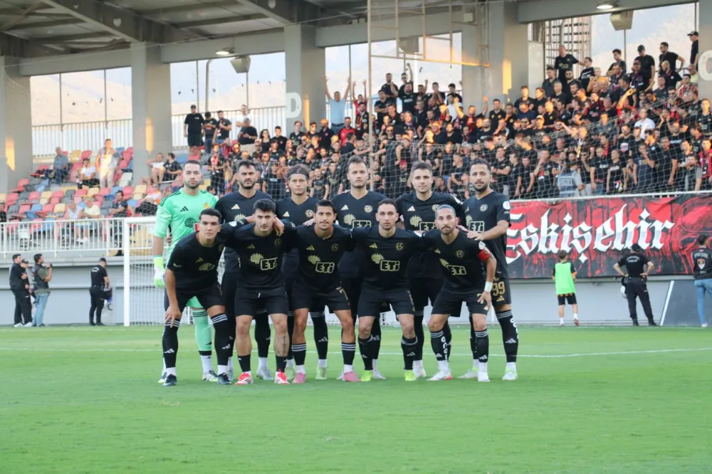 Eskişehirspor İzmir Çoruhlu Kulübü Deplasmanından Puansız Dönüyor 
