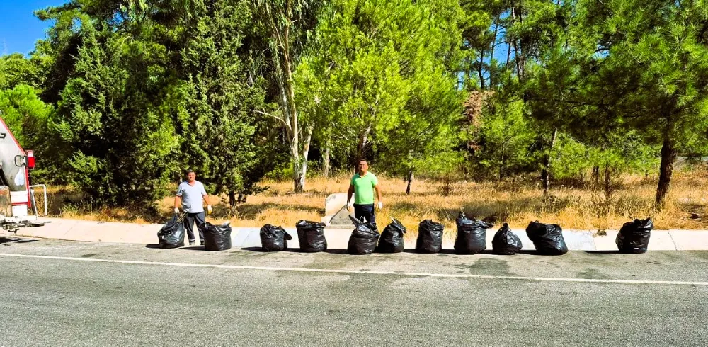 Marmaris Karaca’da Yol Boyu Temizlik