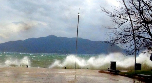 Muğla’ya fırtına ve kuvvetli yağış uyarısı