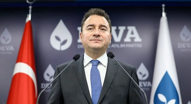 ‘Evet, esnaf bir ailenin çocuğuyum, çocuk bezi satmak utanılacak bir şey mi?’