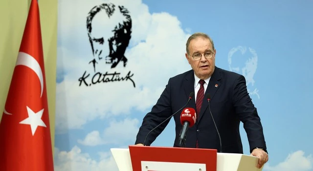 Faik Öztrak: “Rusya Erdoğan’a Neyin Karşılığında Üfeliyor?”
