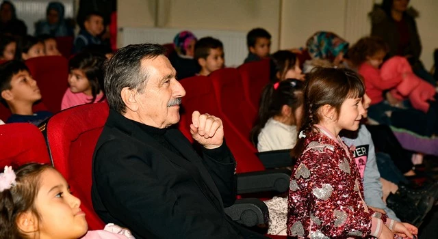 Sömestir Hediyelerini Başkan Ataç