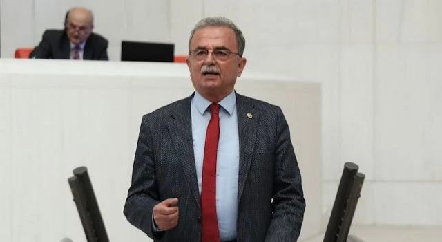 “Ülkem için çalışmak istiyorum’ diyen akademisyenlerin sesini duyun” 