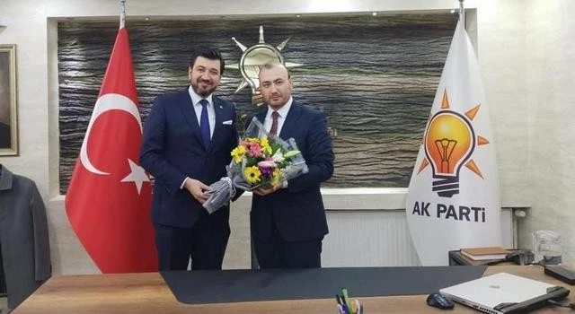   AK Parti Tepebaşı İlçe Başkanlığı’nda devir teslim gerçekleştirildi