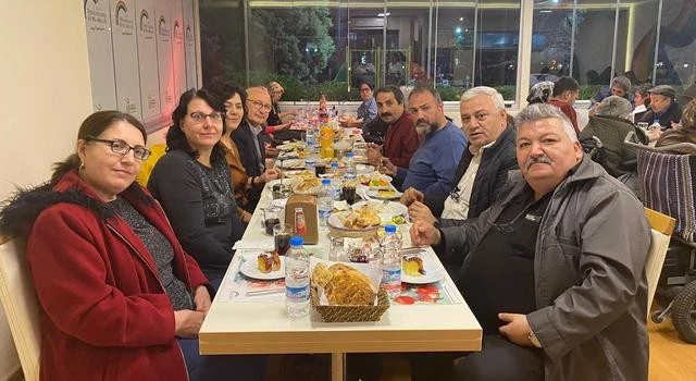 CHP’li Çakırözer engelliler ve aileleriyle ifarda buluştu
