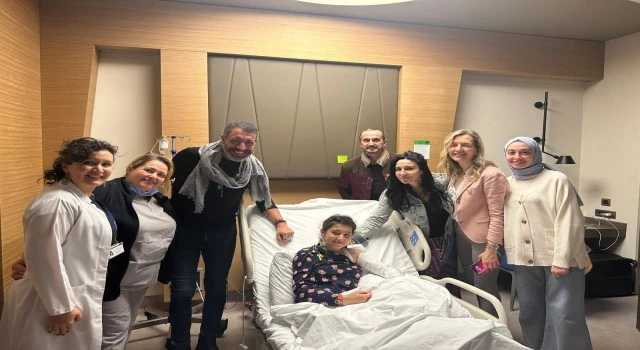 Depremzedeleri ziyaret ettiler