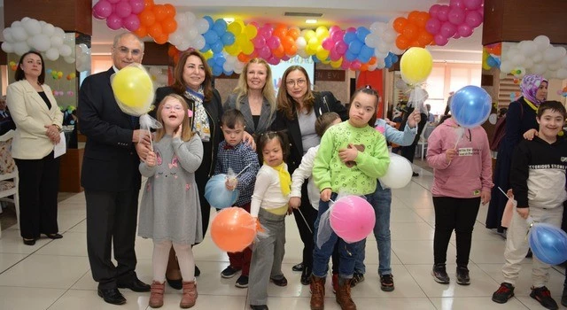 Down Sendromlu Öğrenciler ve Aileleri, 21 Mart Dünya Down Sendromu Farkındalık Gününde Bir Araya Geldiler